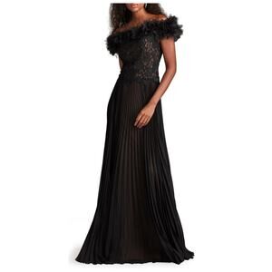 Tadashi Shoji Off the Shoulder Lace Bodice Gown Size 4